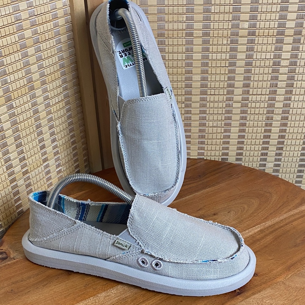 Sanuk  Donna Hemp Light Grey Slip On Loafers Size 9 NWOT